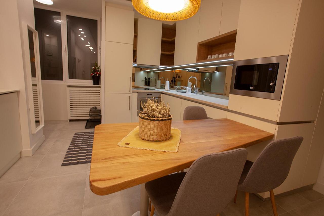 Beststay Apartment No 9 Pedestrian Zone Belgrad Exteriör bild