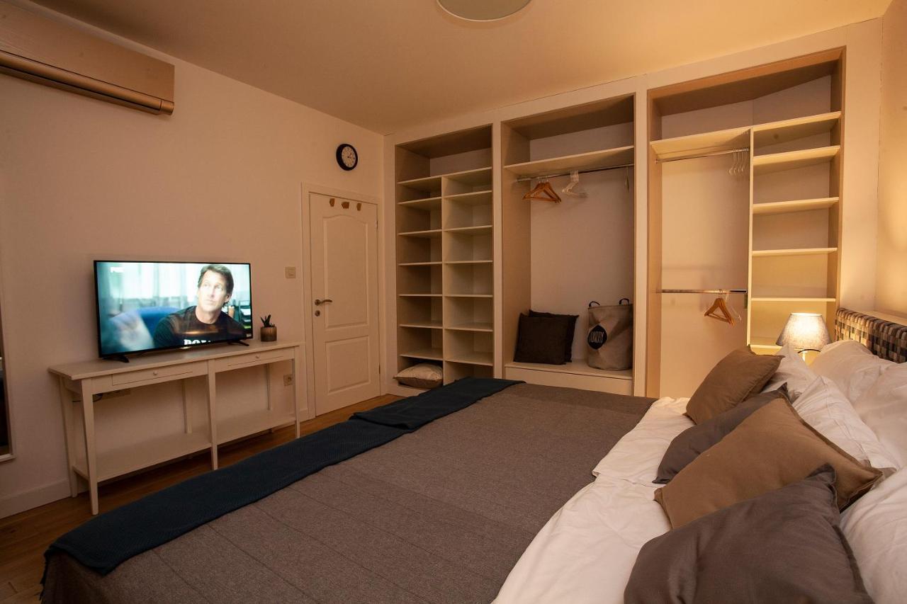 Beststay Apartment No 9 Pedestrian Zone Belgrad Exteriör bild